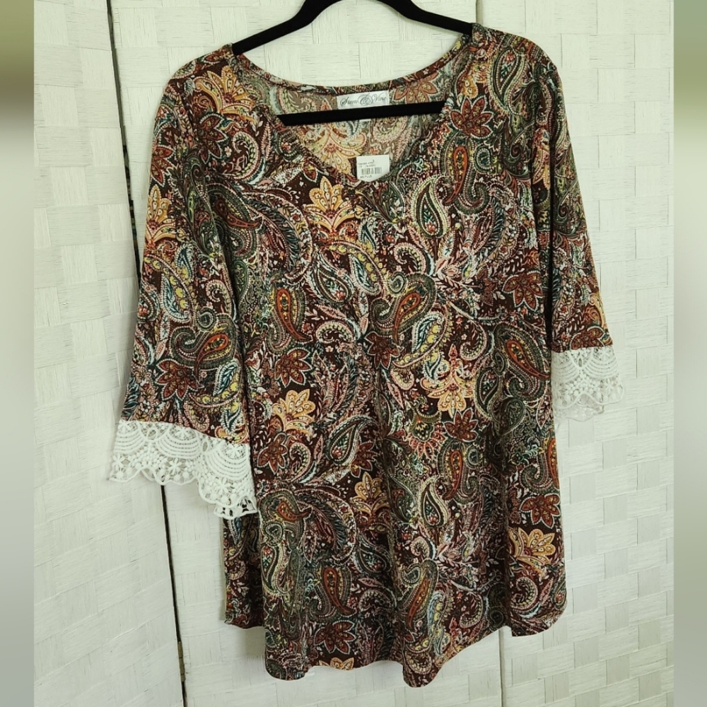 Plus Size 1x NWT Stem & Vine Red Paisely Blouse with lace cuffs